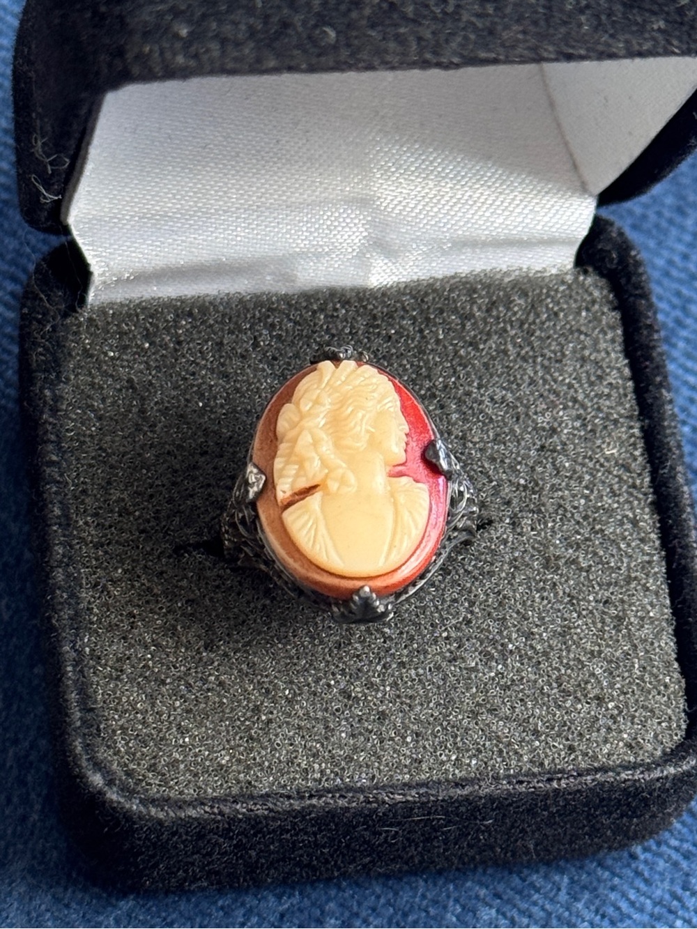 Antique UNCAS Sterling Feligree design Women’s Cameo  Ring  Size 3.5‎